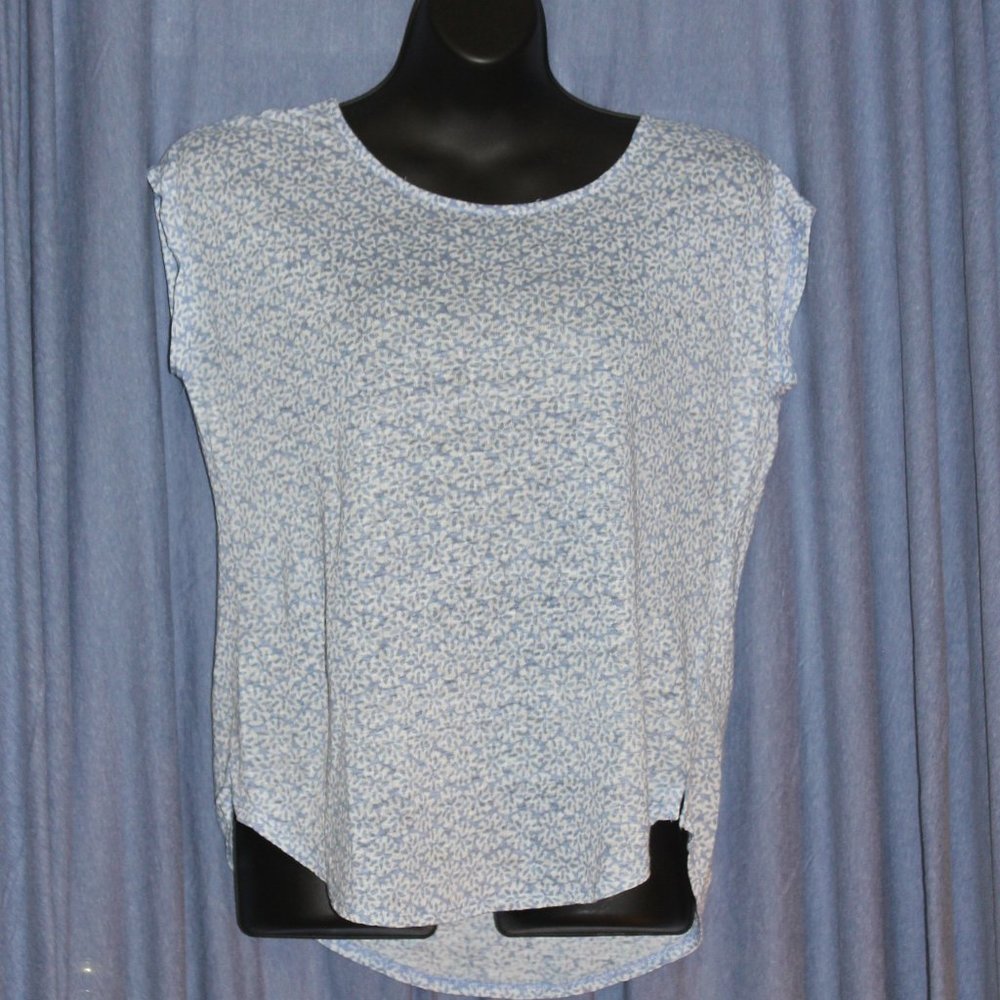 sand dollar print top